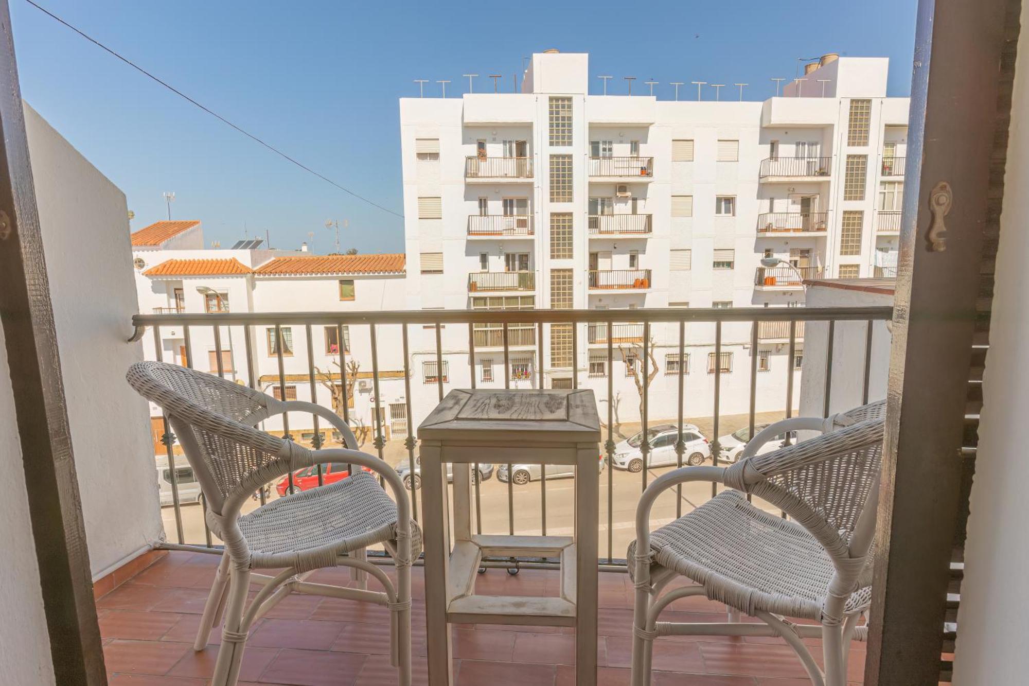 Hotel Tres Jotas Conil Conil De La Frontera Dış mekan fotoğraf