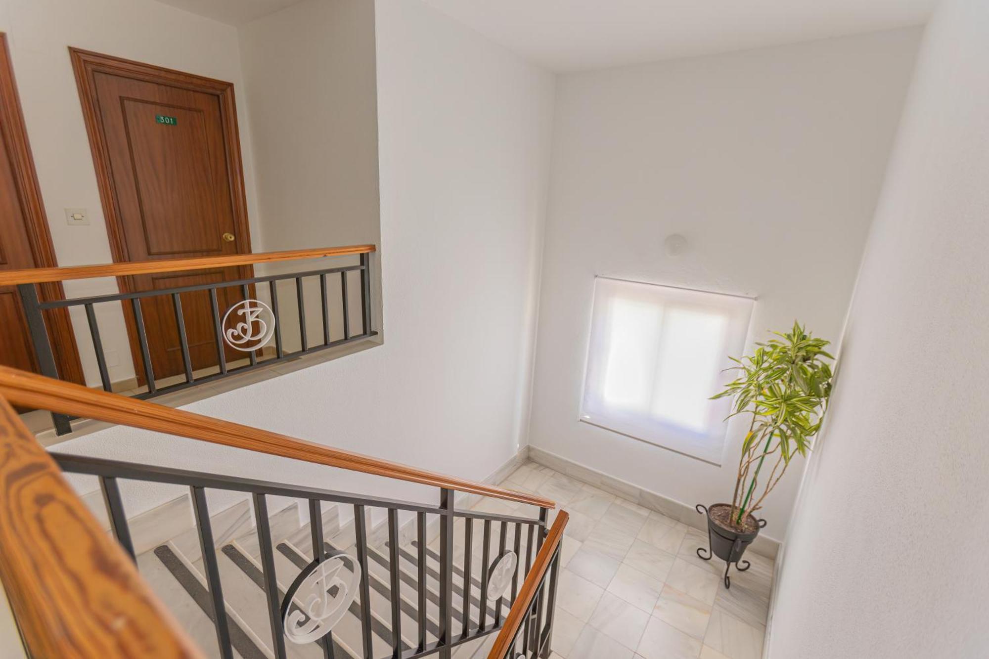 Hotel Tres Jotas Conil Conil De La Frontera Dış mekan fotoğraf