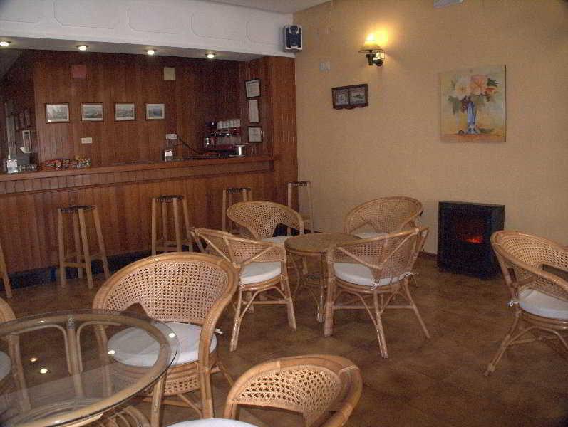 Hotel Tres Jotas Conil Conil De La Frontera Restoran fotoğraf